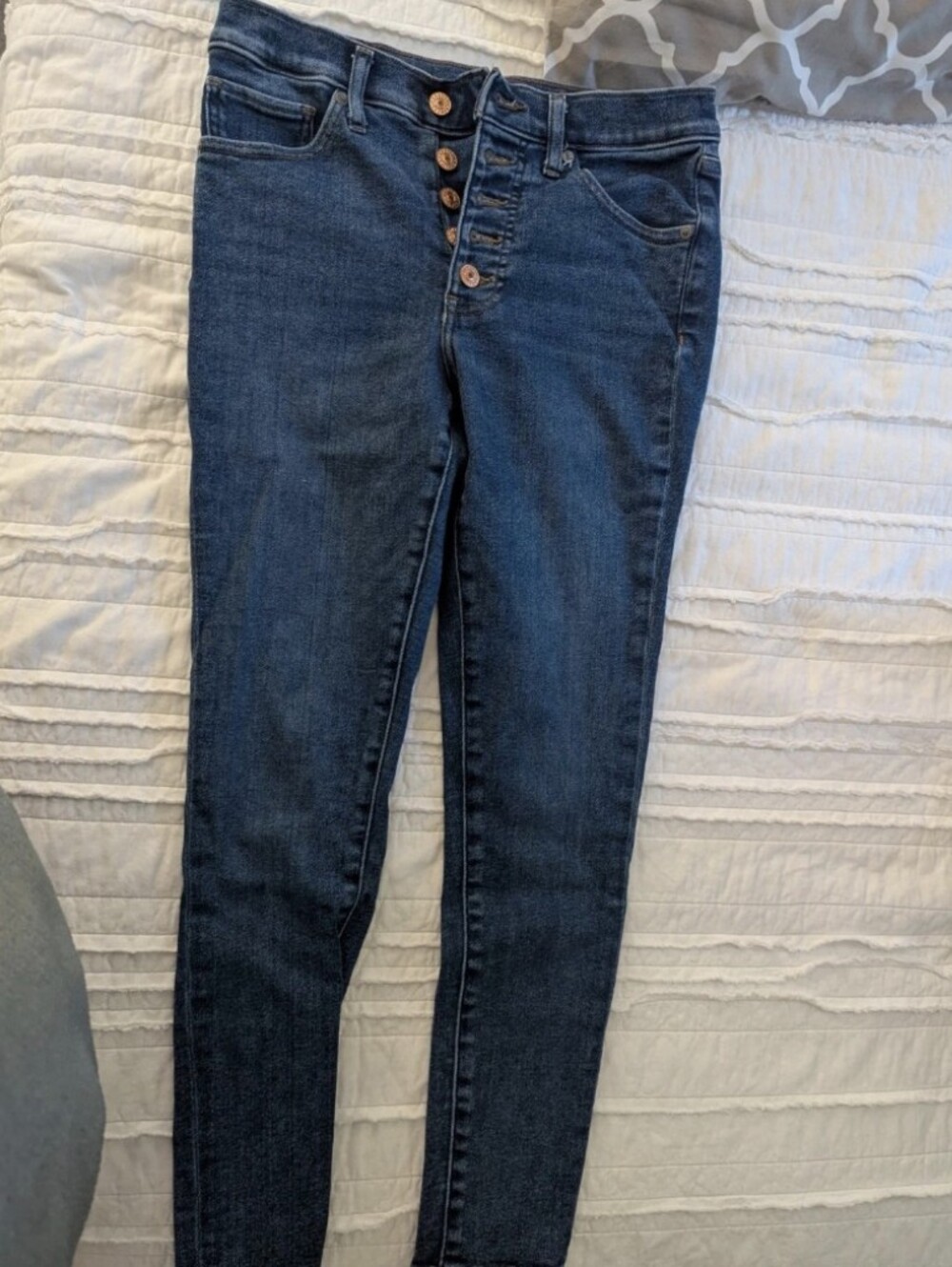 Express Women's Skinny Jeans in Dark Blue Denim